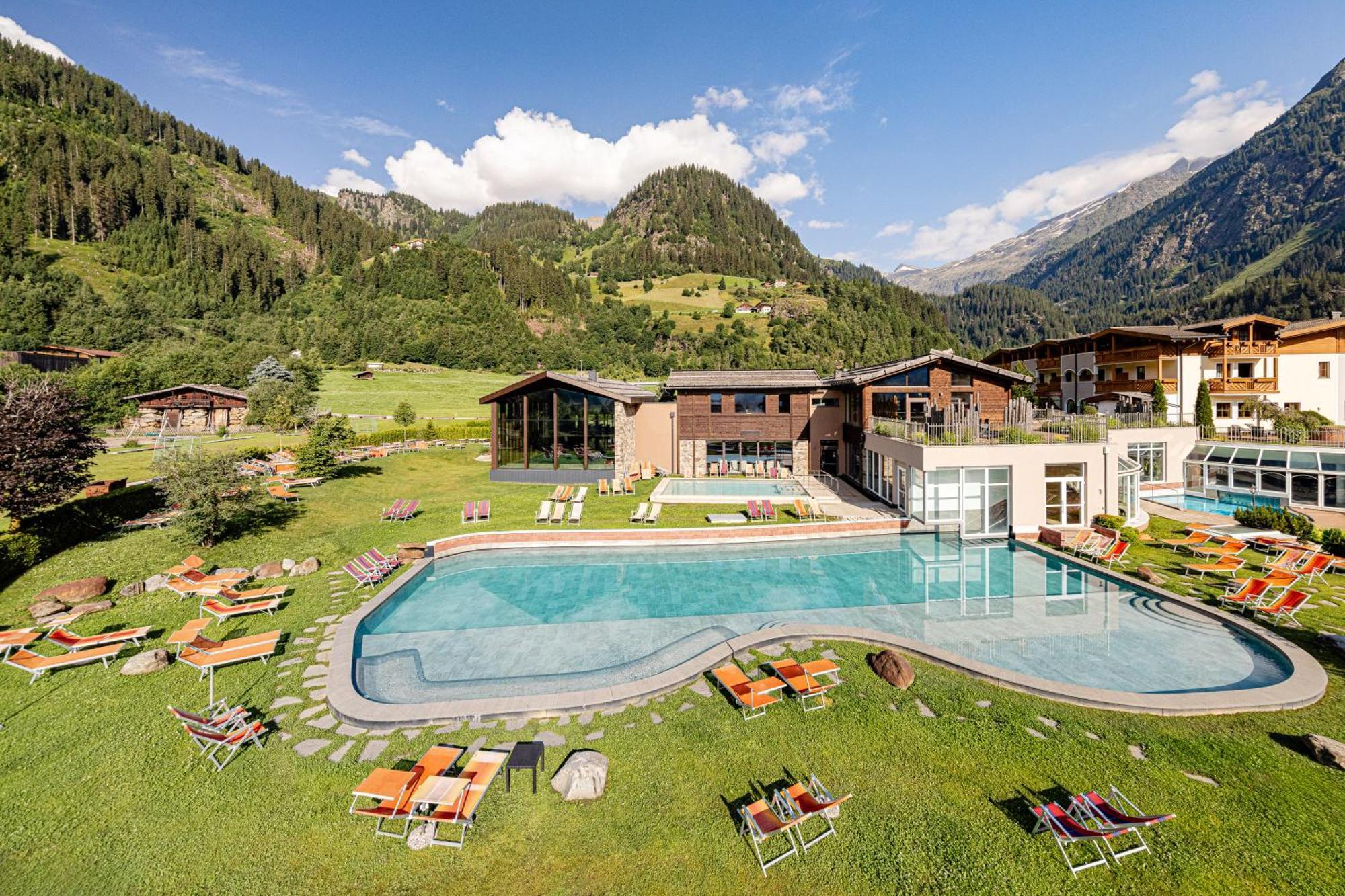 Hotel Schneeberg Family Spa Resort Ridanna Ngoại thất bức ảnh