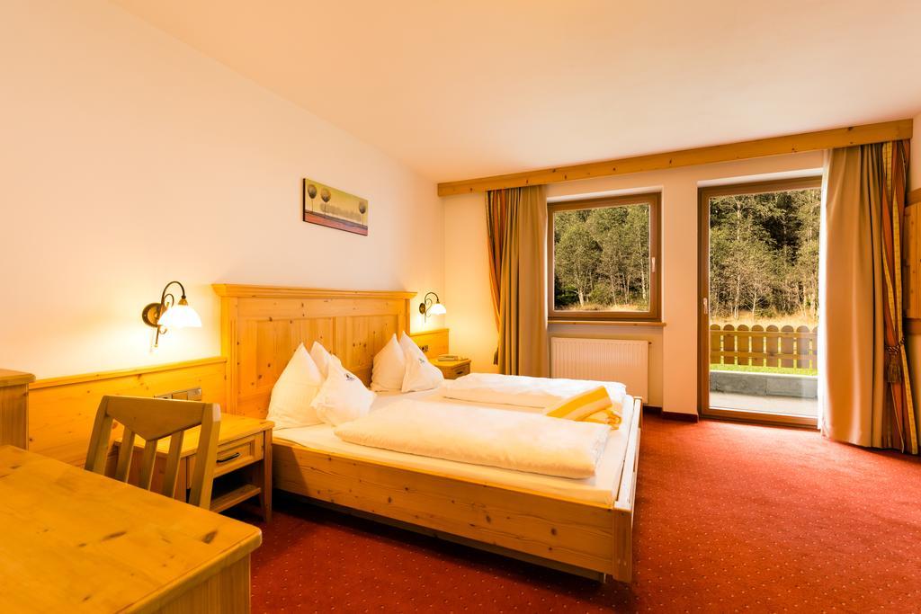 Hotel Schneeberg Family Spa Resort Ridanna Phòng bức ảnh