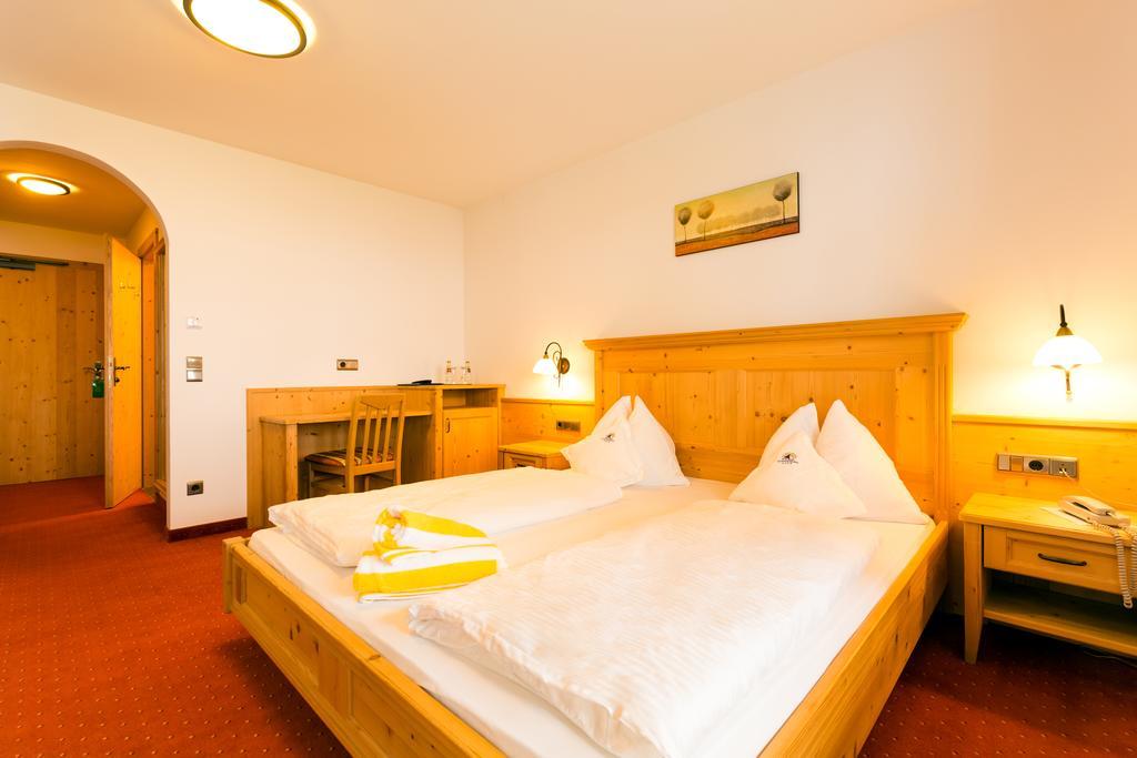 Hotel Schneeberg Family Spa Resort Ridanna Phòng bức ảnh