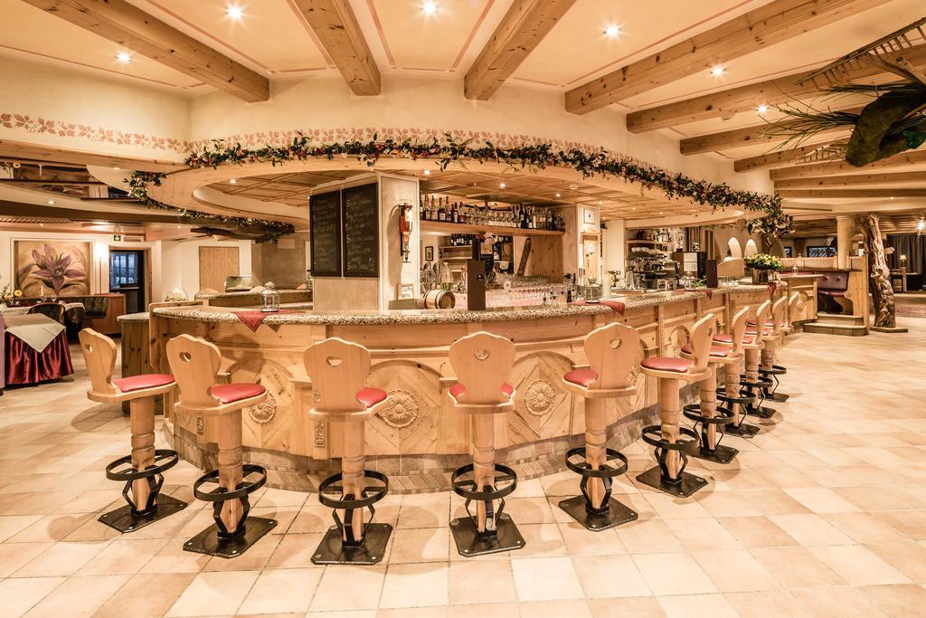 Hotel Schneeberg Family Spa Resort Ridanna Ngoại thất bức ảnh